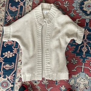 Banana Republic button up sweater. Short sleeves.